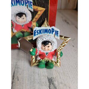 Carlton Cards Eskimo Pie North‎ pole treat ornament Xmas